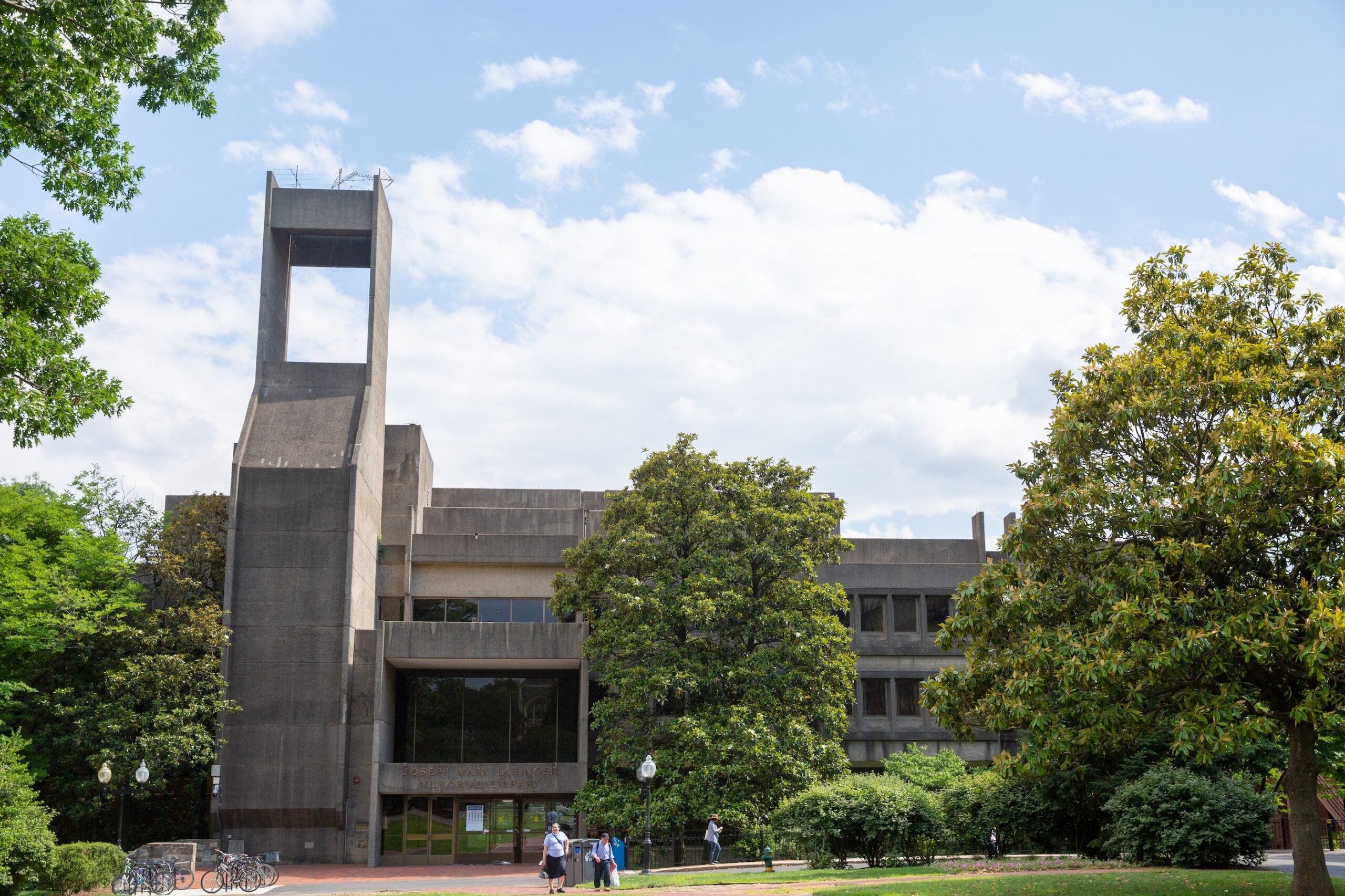 Lauinger Library at Georgetown, a brutalist multi-story building.
